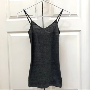 BNWT!! NYC Designed XS Gray Patterned V Neck Cami
